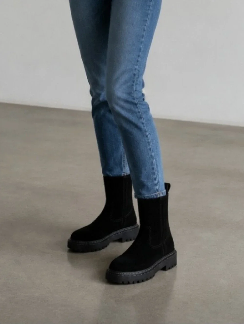 Splendid Adria Sleek Black Genuine Suede Leather Combat Boot Chunky Winter Boots